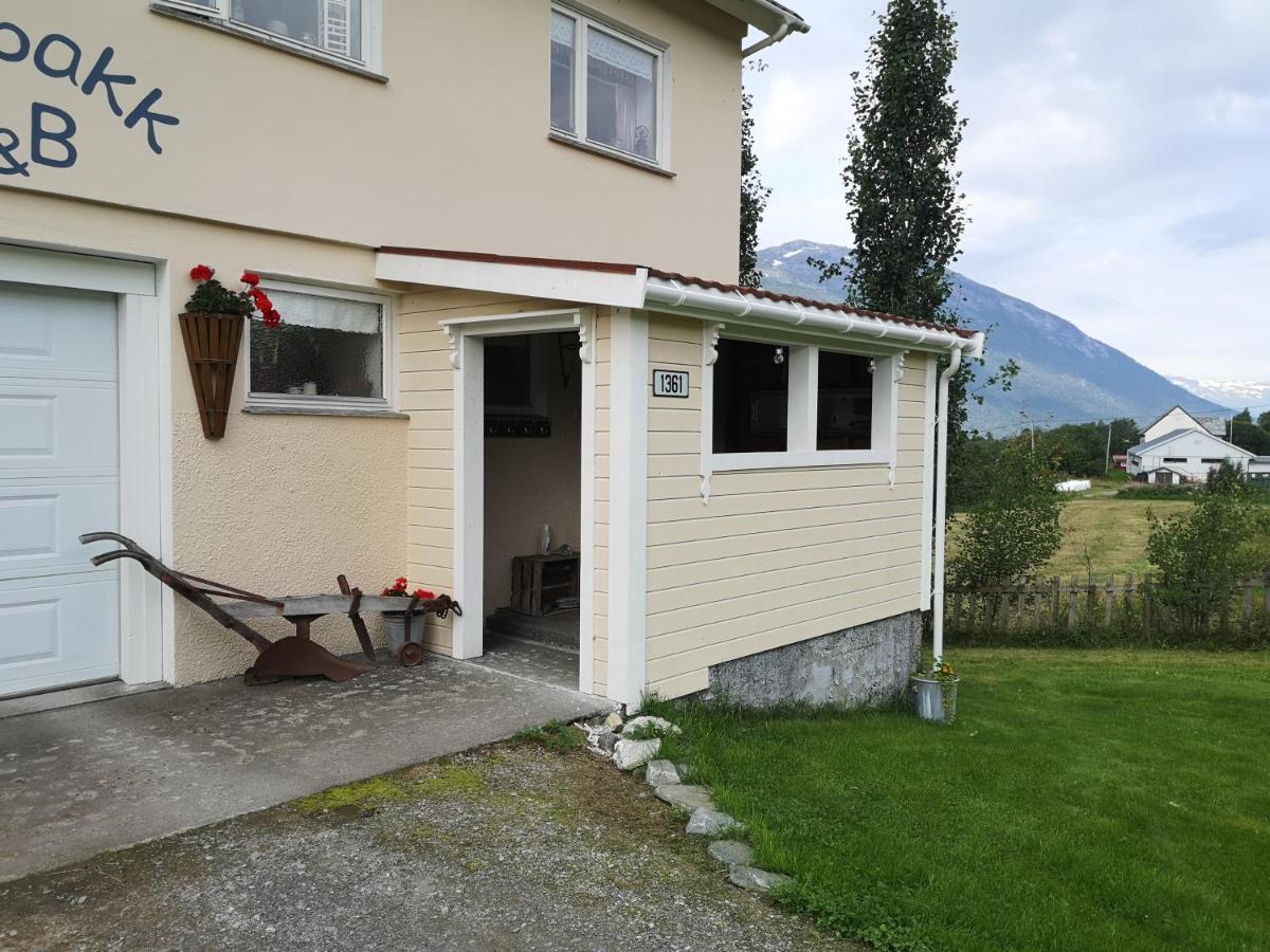 Elvebakk Bed & Breakfast Reed Экстерьер фото